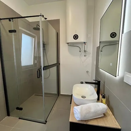 Noah Apartament Vir